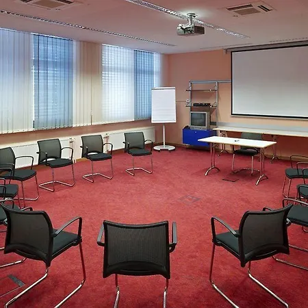 Hotel Commundo Tagungshotel 3*
