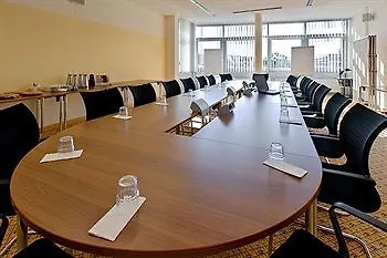 Commundo Tagungshotel 3* Lipsko