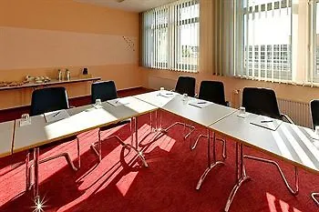 Отель Commundo Tagungshotel 3*