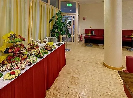 Commundo Tagungshotel 3* Lipsko
